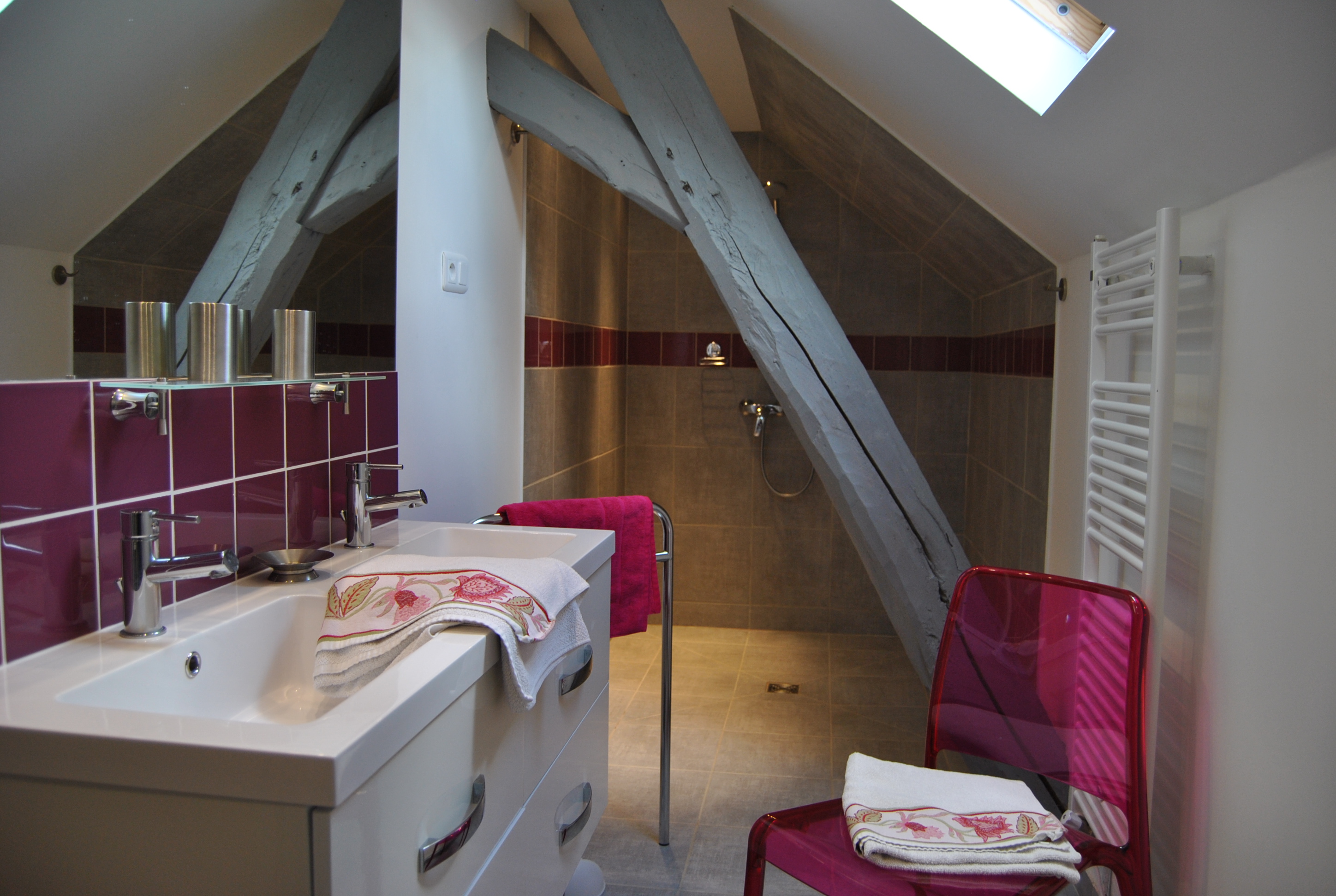 Salle de bain de charme - Château La Touanne - Chambres confortables